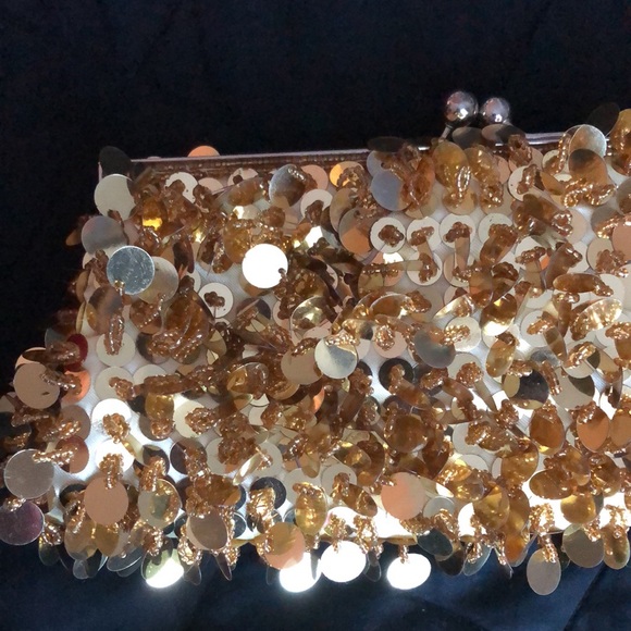 Gold Sequined Clutch Purse - Picture 5 of 6